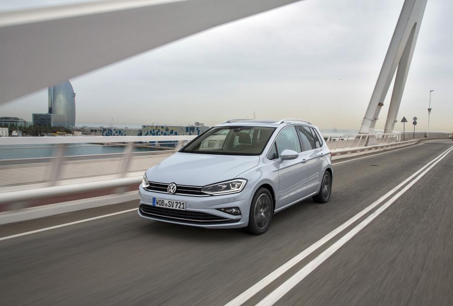  Volkswagen Golf Sportsvan TSI 2017 года  (WW) (фото 27 из 40)